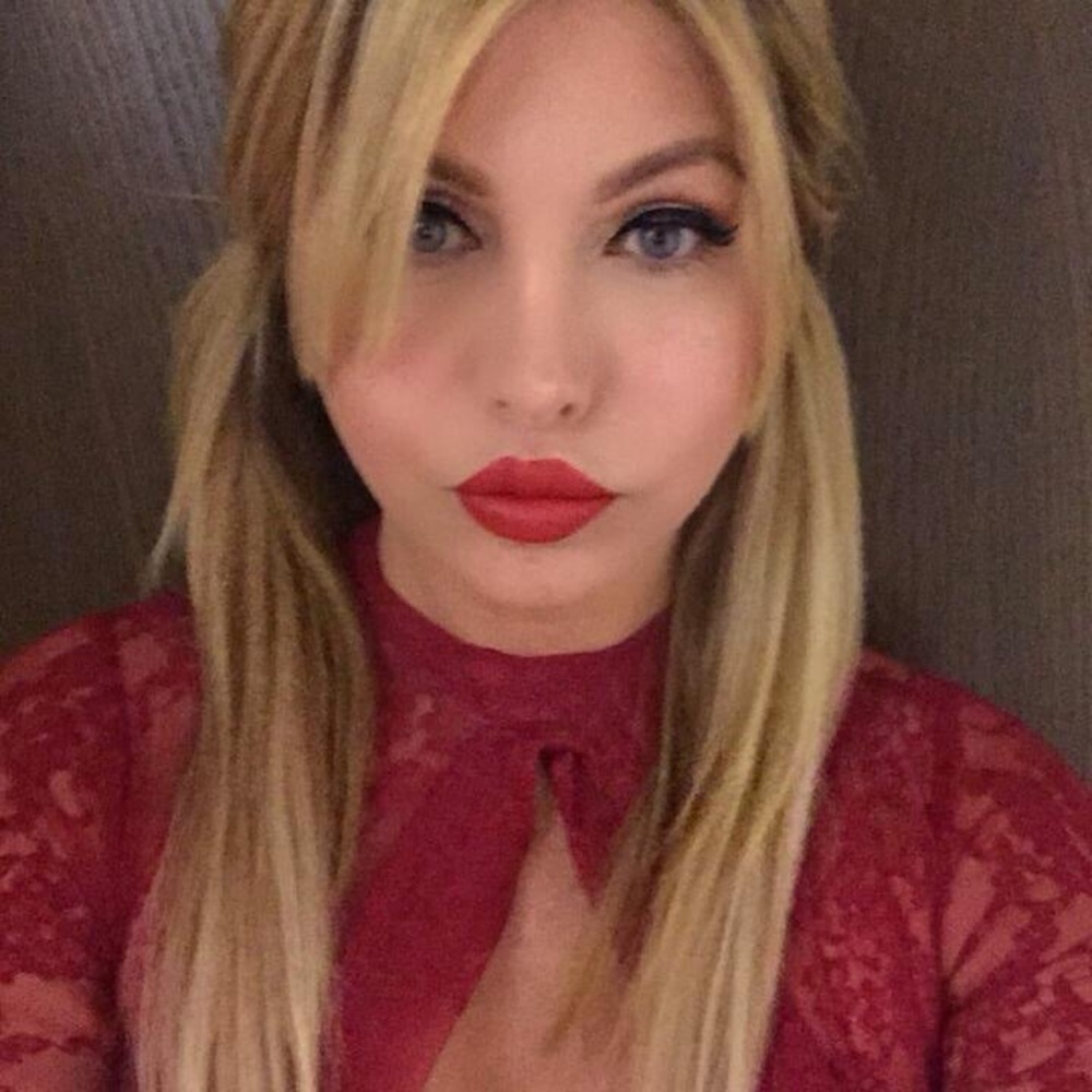 Meet your Posher, Gina